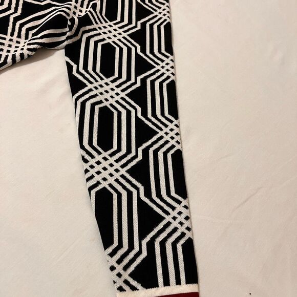 New York & Company Geometric Black and White Sweater with Red Accent New Size XL - Picture 9 of 12